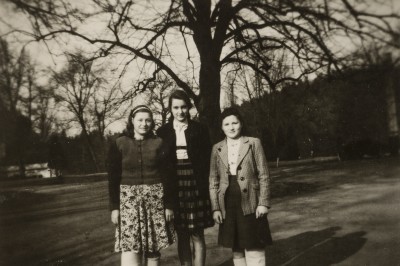 Zarges uprostřed, rok 1946, Kamenice